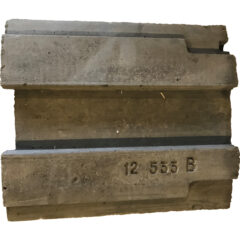 FRONT FIREBRICK WITH GROOVE FOR AIR VENT